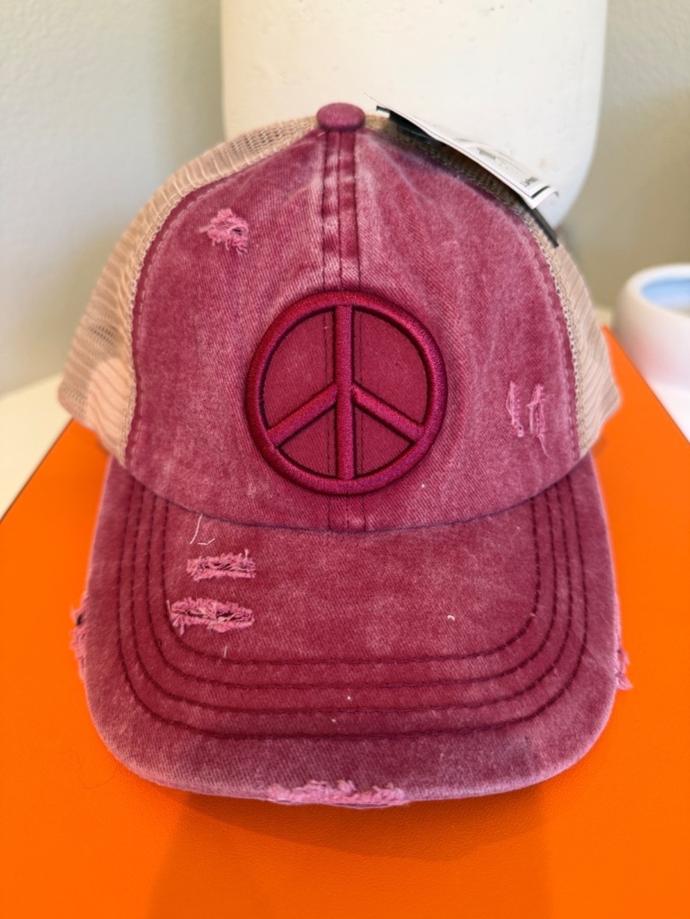 C.C TRUCKER PEACE HAT BERRY